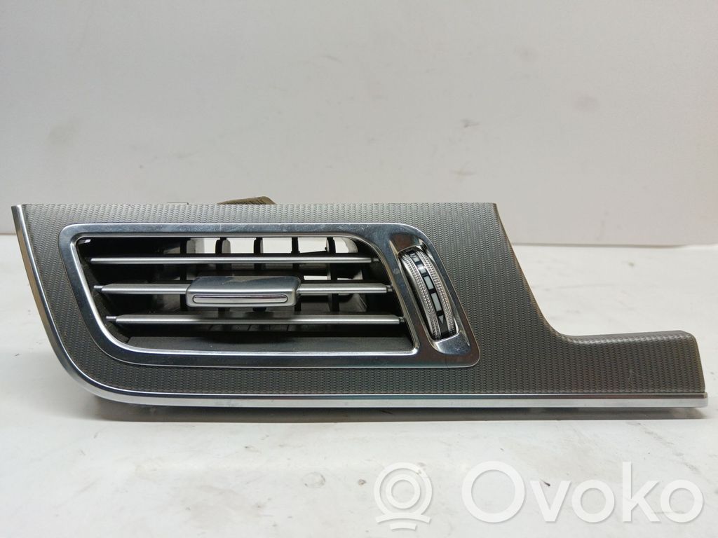 Mercedes-Benz E A207 Ghidaj aer/conductă intercooler 