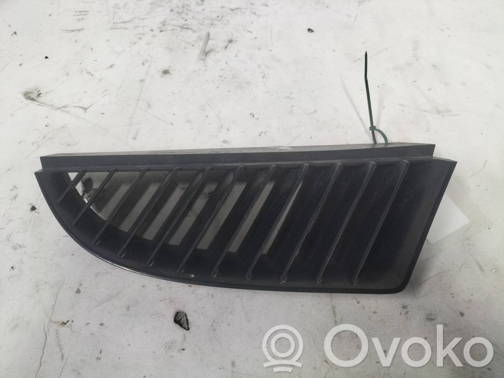 Mitsubishi Colt Grilă față