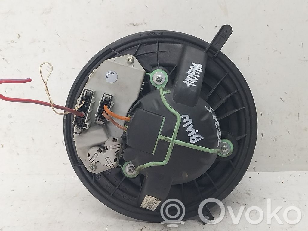 BMW 3 E90 E91 Mazā radiatora ventilators 