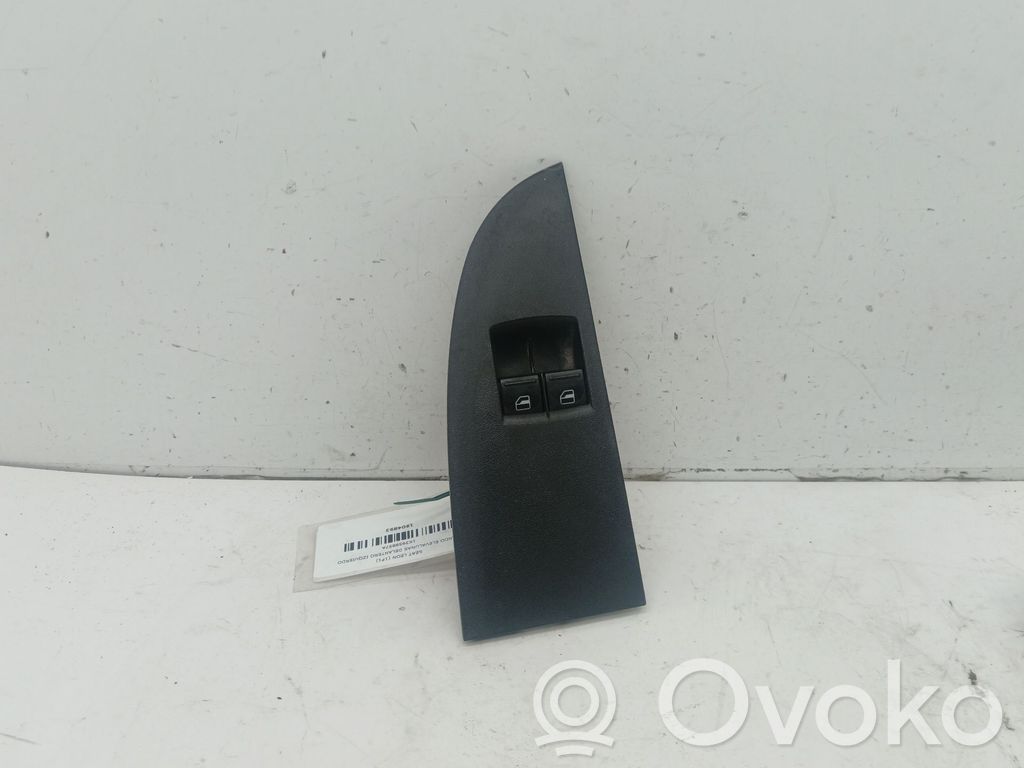 Seat Leon (1M) Interrupteur commade lève-vitre