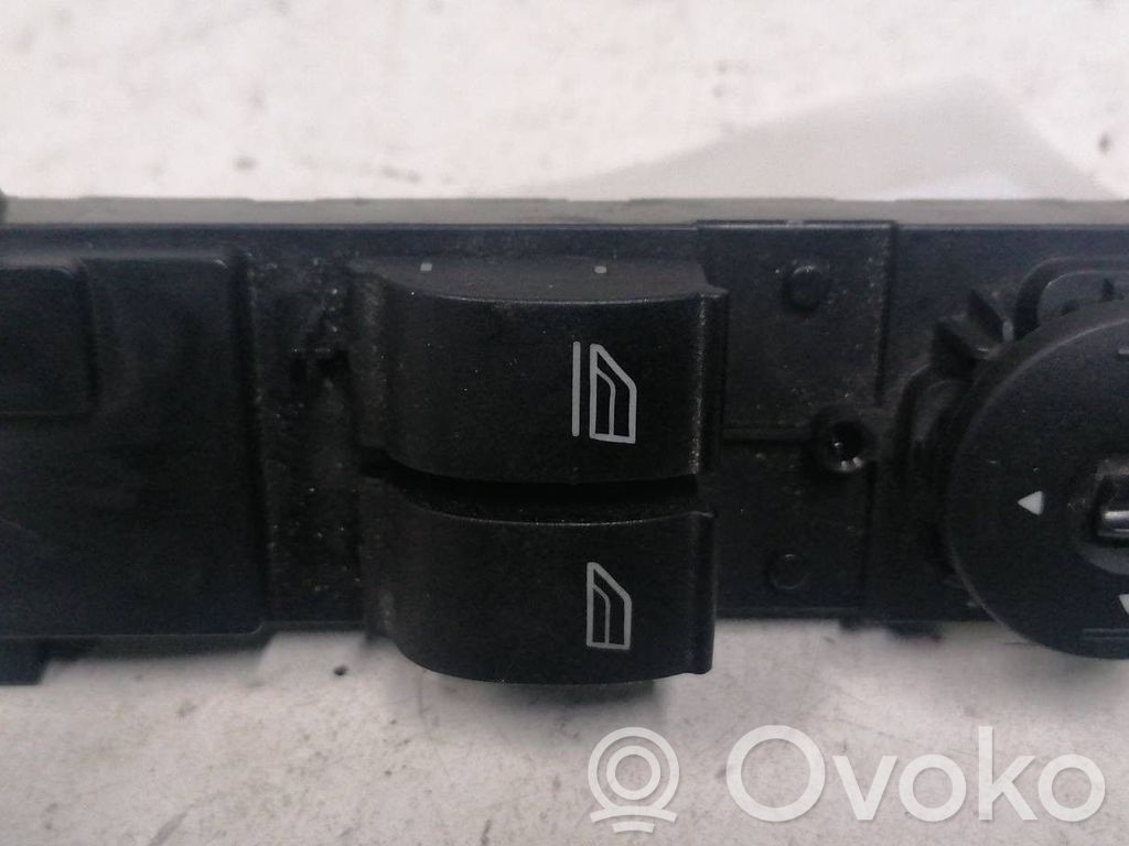 Comutator comandă geamuri electrice   3M5T14529,03168004