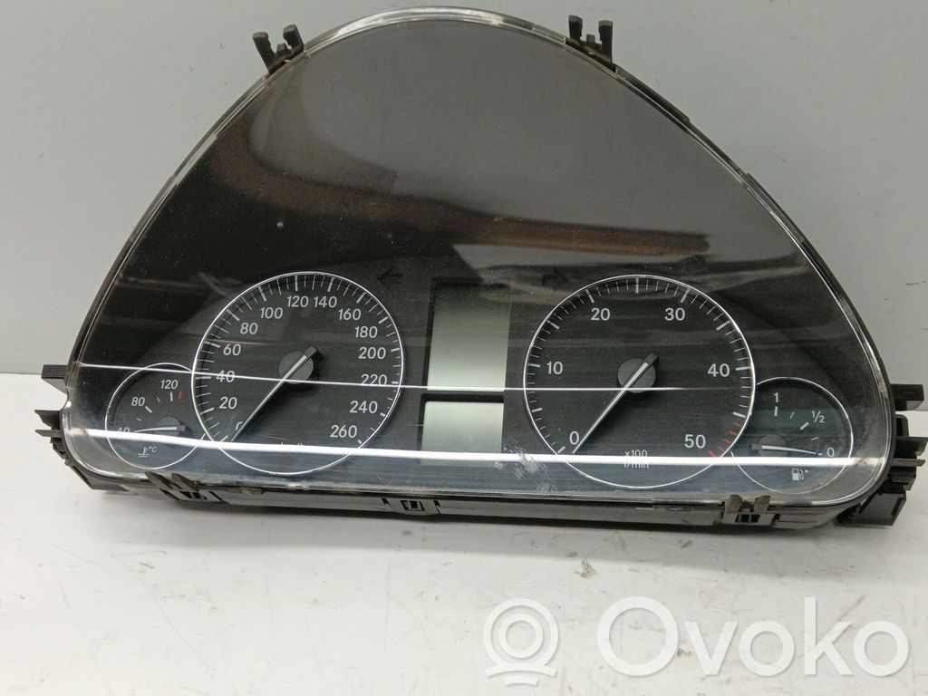 Mercedes-Benz CLK AMG A208 C208 Nopeusmittari (mittaristo) 