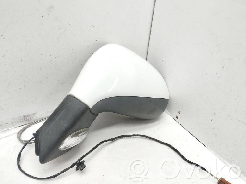 Peugeot 207 Specchietto retrovisore elettrico portiera anteriore 