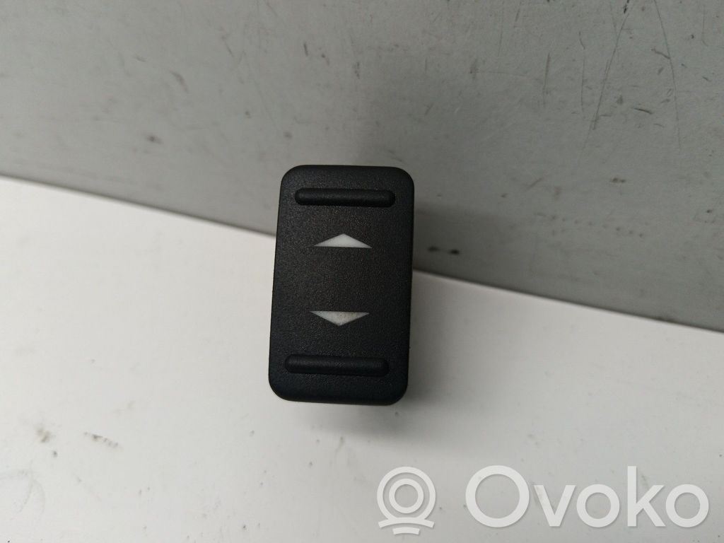 Ford Mondeo MK IV Przyciski szyb 
