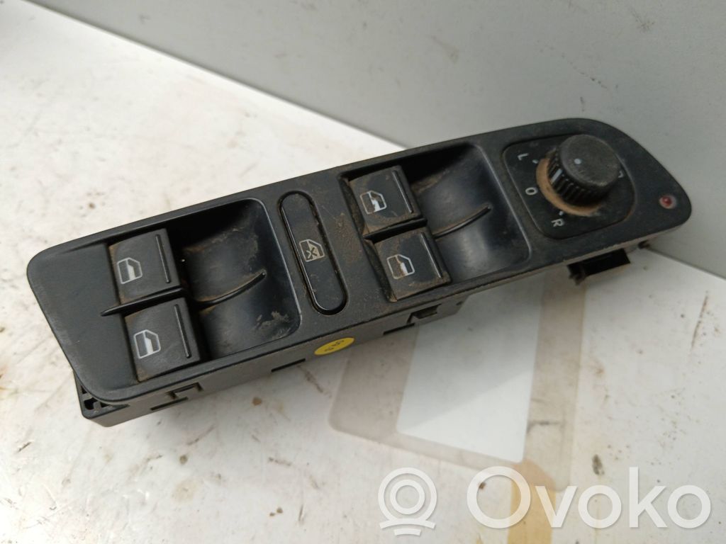 Comutator comandă geamuri electrice   1K4959857B