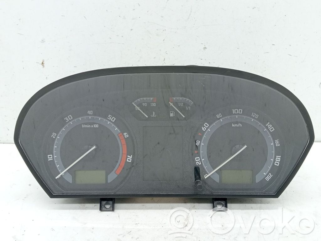 Skoda Fabia Mk1 (6Y) Compteur de vitesse tableau de bord 