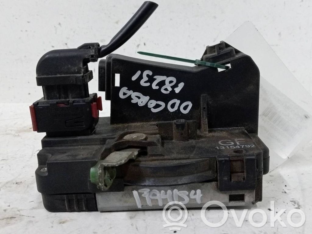 Opel Corsa C Încuietoare ușă față 