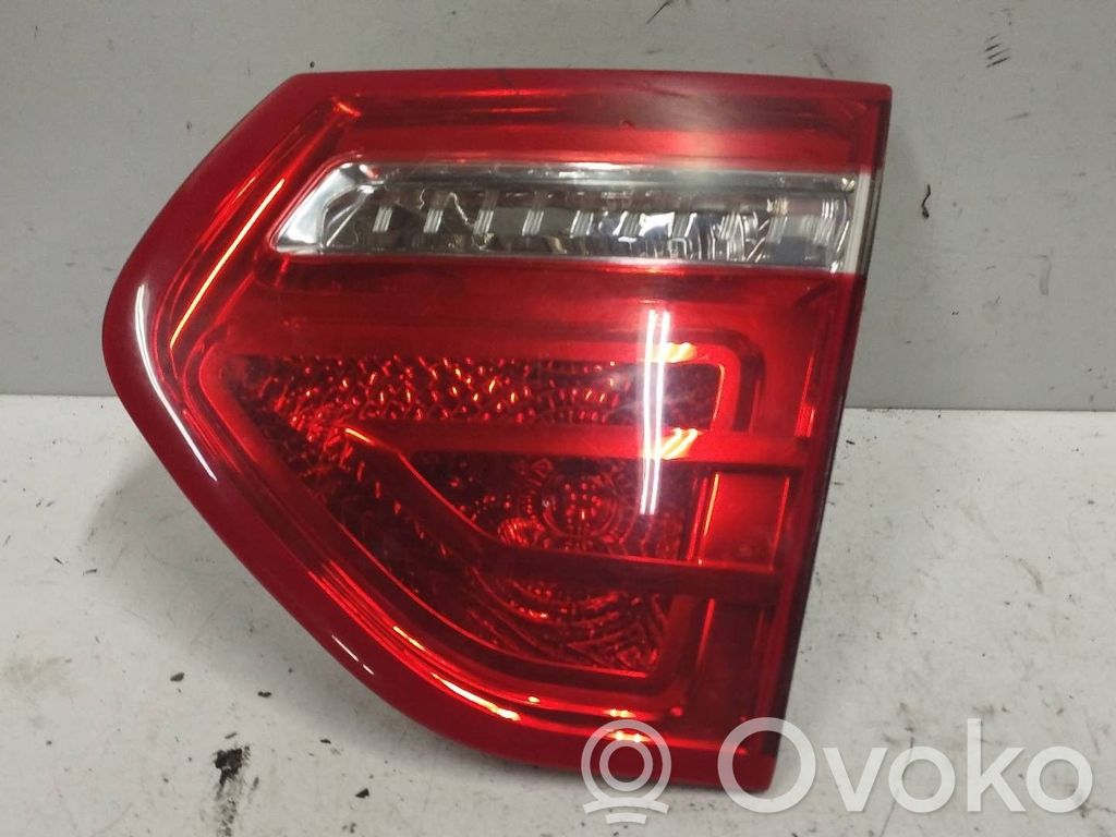 Citroen C4 Grand Picasso Takaluukun takavalot