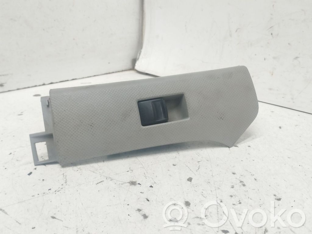 Toyota Yaris Przyciski szyb 
