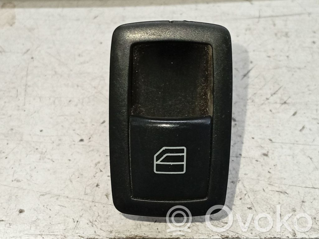 Mercedes-Benz A W169 Przyciski szyb 