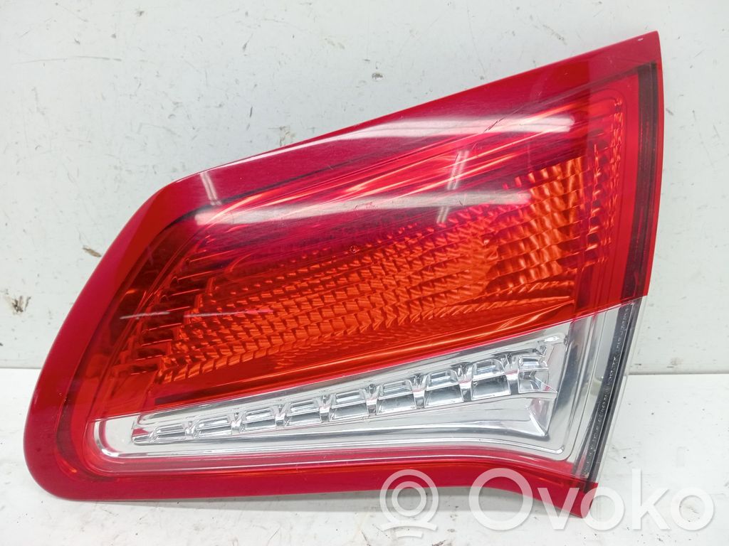 Citroen C4 Aircross Luci posteriori del portellone del bagagliaio