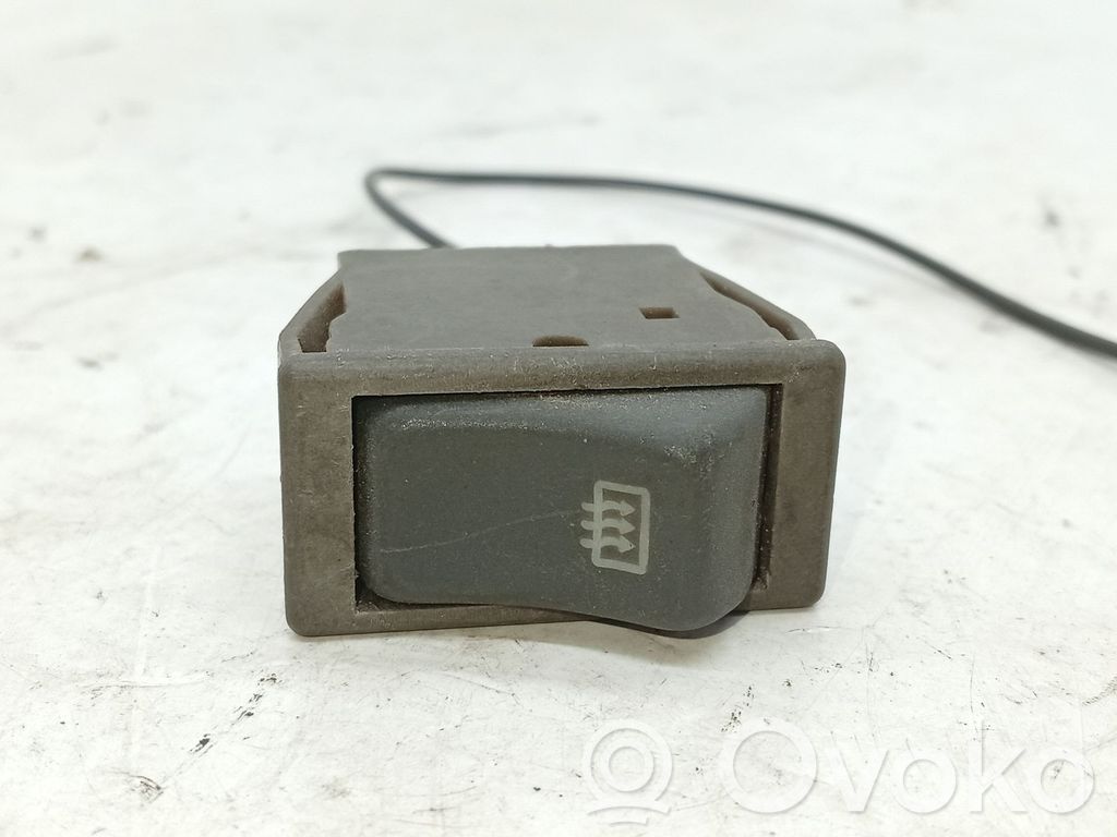 Comutator/buton multifuncțional