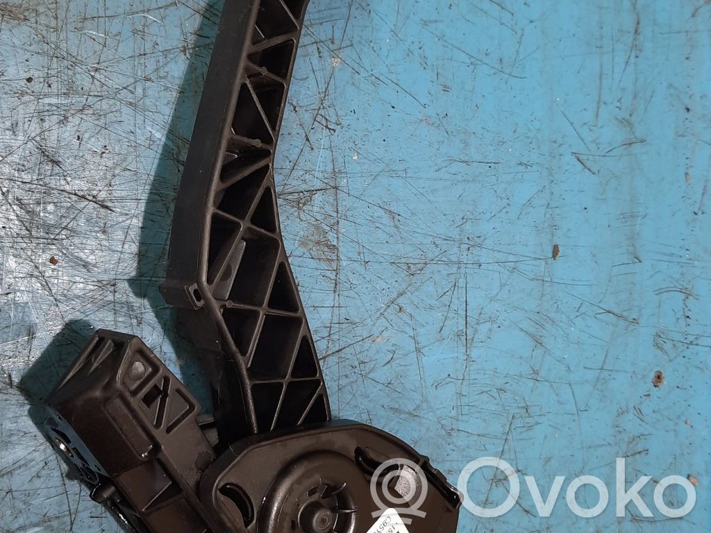 Accelerator pedal position sensor