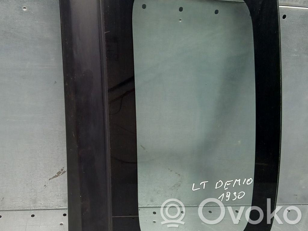 Rear side window