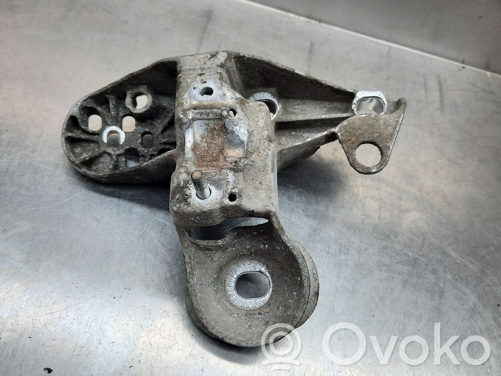 Volkswagen PASSAT B5 Suport motor 