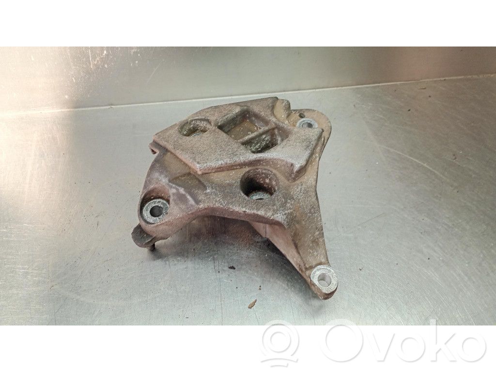 Engine mounting bracket   101849,101849