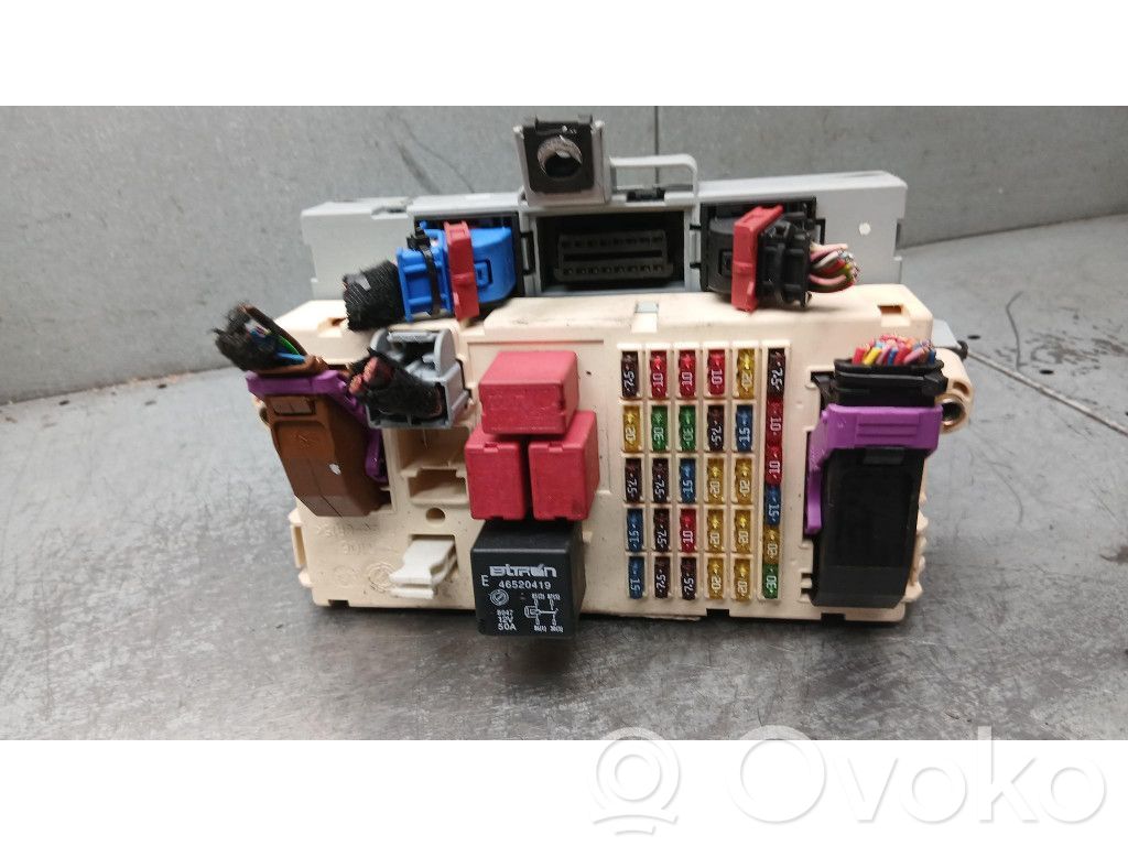 Fiat Stilo Drošinātāju kaste (komplekts) 