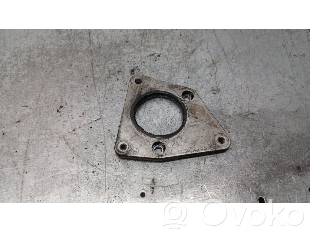 Volvo V50 Soporte de montaje del guardabarros 