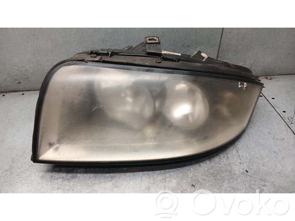 Audi A2 Front reflector 