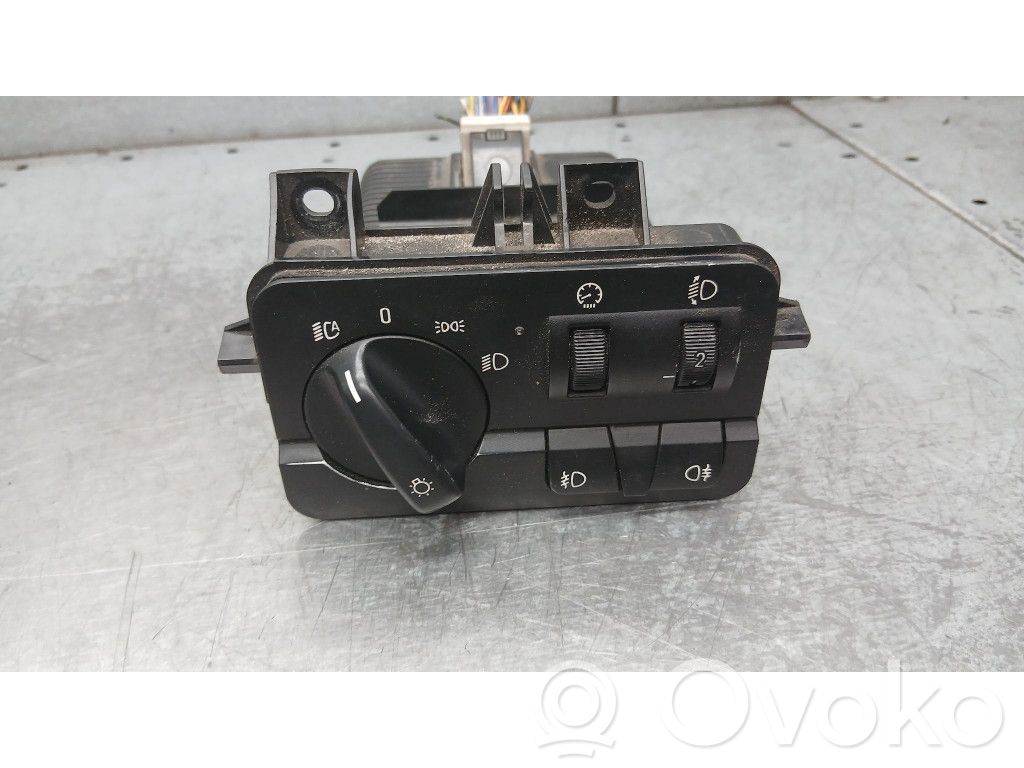 Other switches/knobs/shifts   6919831,6919831