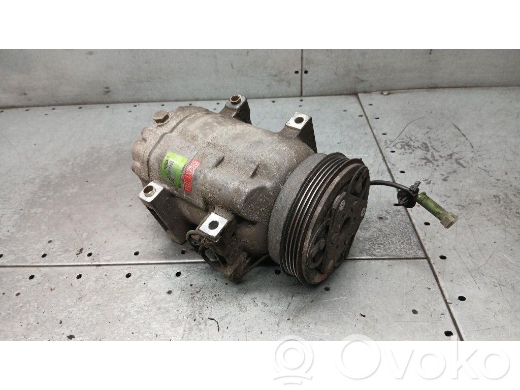 Audi A4 S4 B5 8D Compressore aria condizionata (A/C) (pompa) 