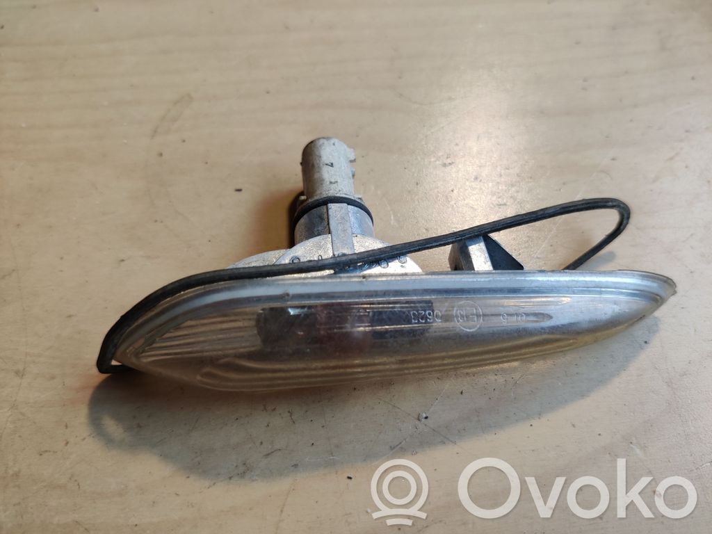 BMW X3 E83 Front fender indicator light 