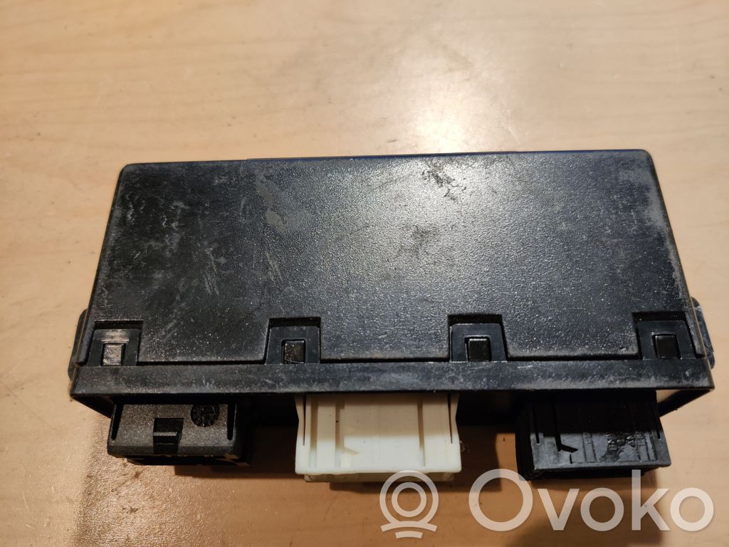 BMW 5 E39 Komforto modulis 