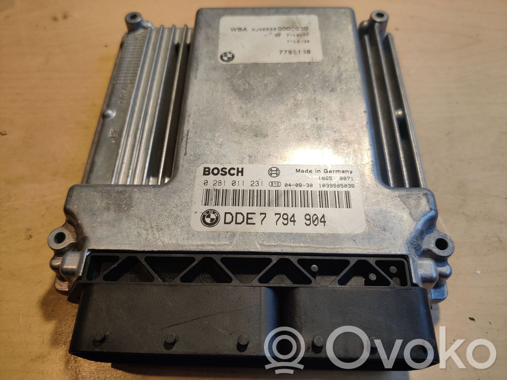 BMW 7 E65 E66 Dzinēja vadības bloks 