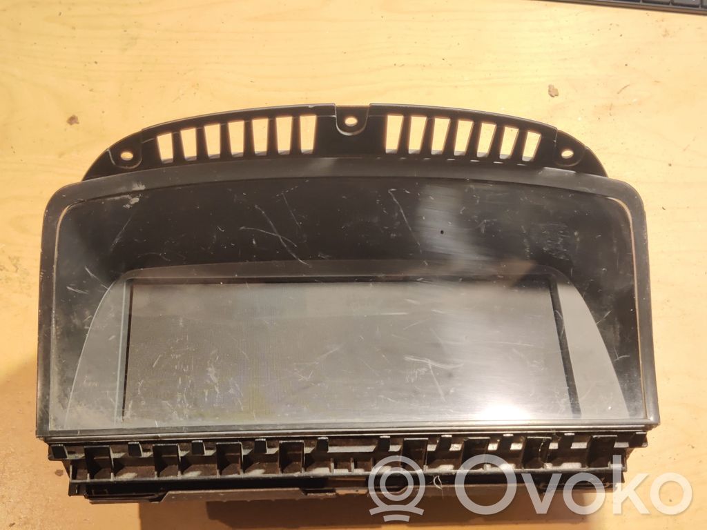 Bildschirm / Display / Anzeige   65826923811,6923811