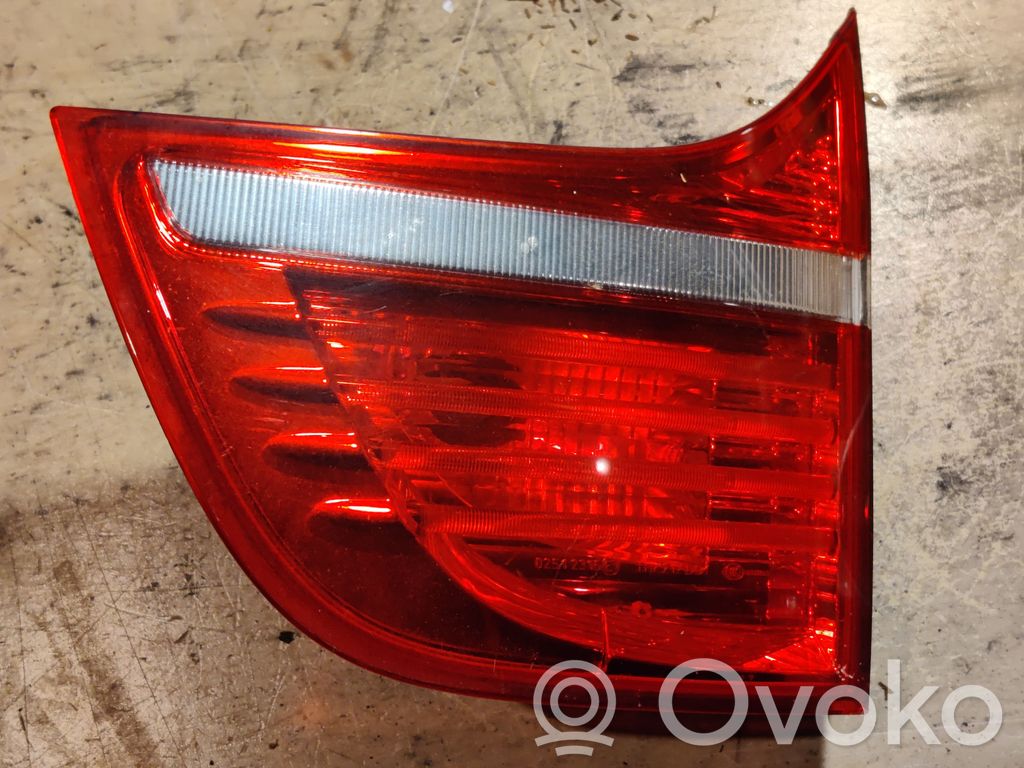 BMW X6 E71 Lampy tylnej klapy bagażnika 