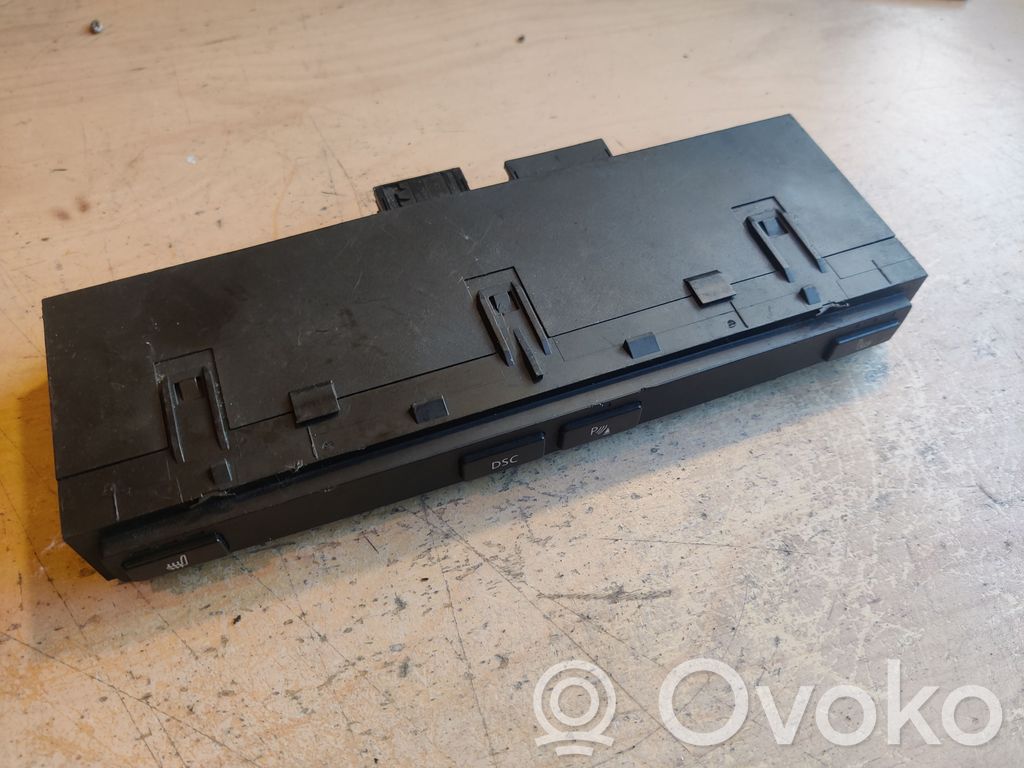 Seat heating switch   6938313
