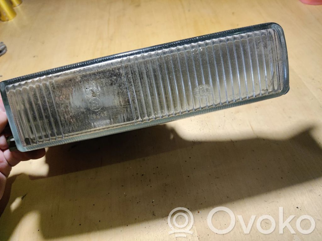 Audi 80 90 S2 B4 Etusumuvalo 