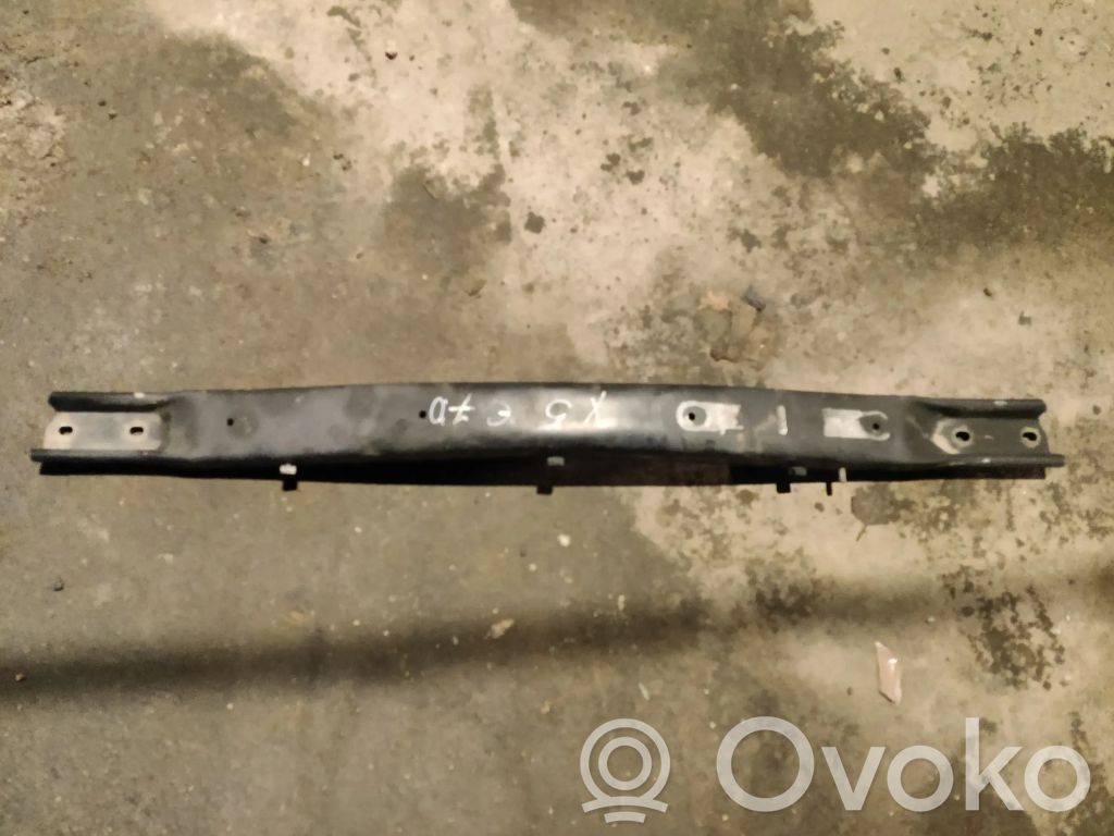 BMW X5 E70 Etupuskurin poikittaistuki 