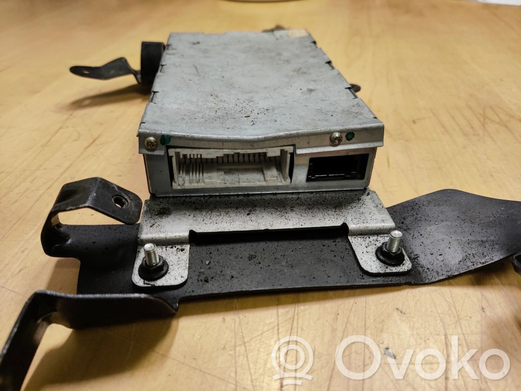 BMW 5 E60 E61 Antenas pastiprinātājs 