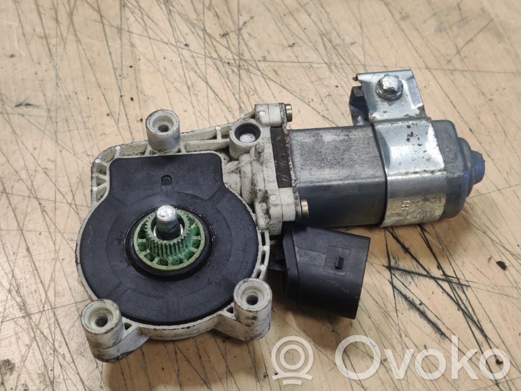 BMW 5 E60 E61 Moteur de lève-vitre de porte avant 