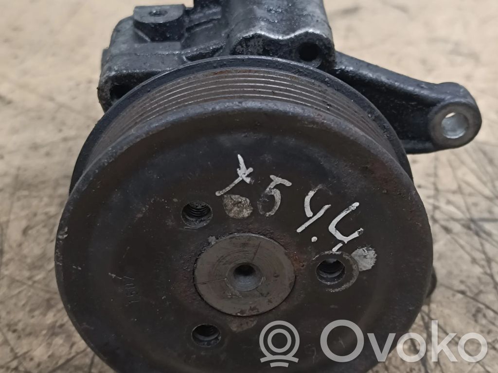 BMW X5 E53 Power steering pump 