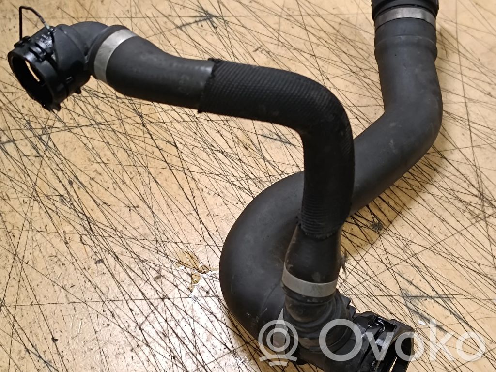 BMW X5 E70 Engine coolant pipe/hose 
