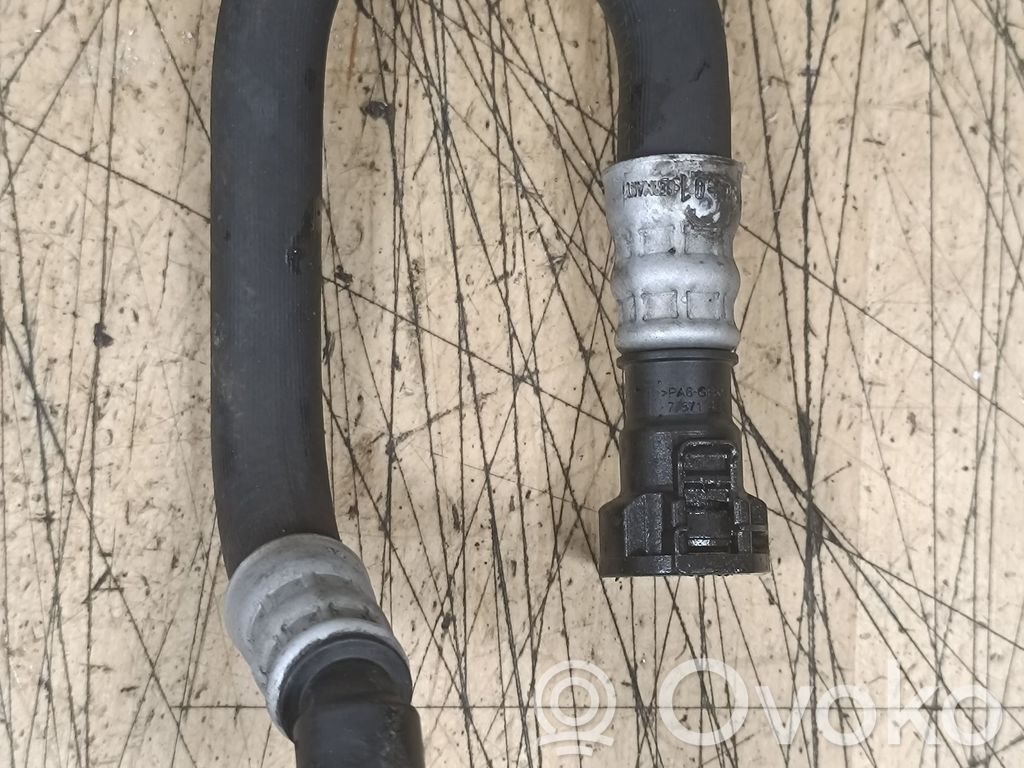 BMW X5 E70 Engine coolant pipe/hose 