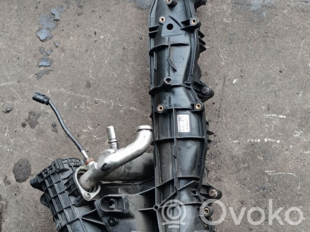 BMW 5 F10 F11 Kolektorius įsiurbimo 