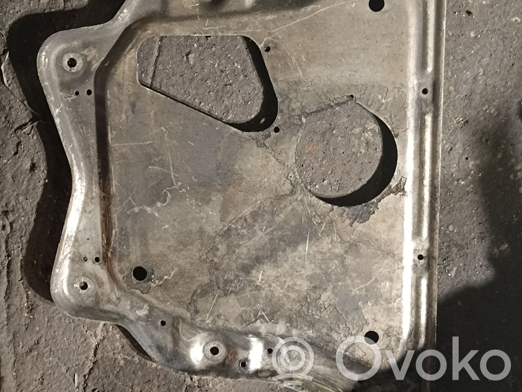 BMW X5 E70 Engine splash shield/under tray 