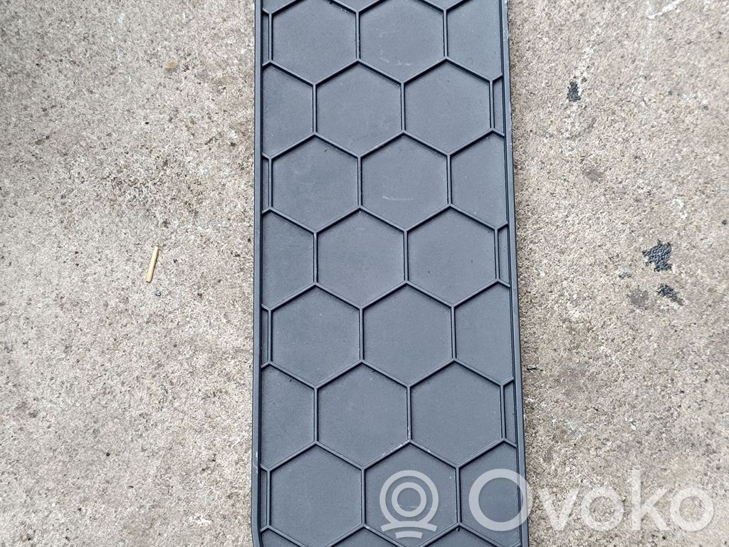 BMW 5 E60 E61 Otros repuestos del interior 