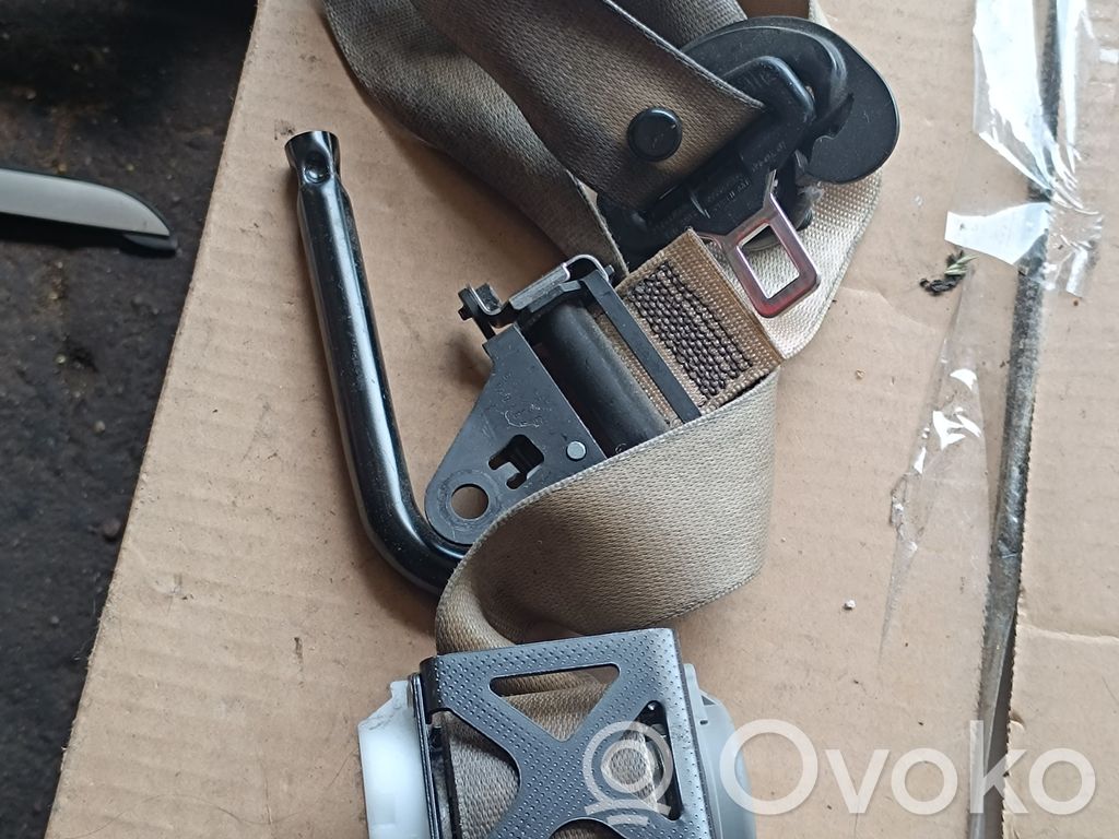 BMW X5 E70 Etuistuimen turvavyö 