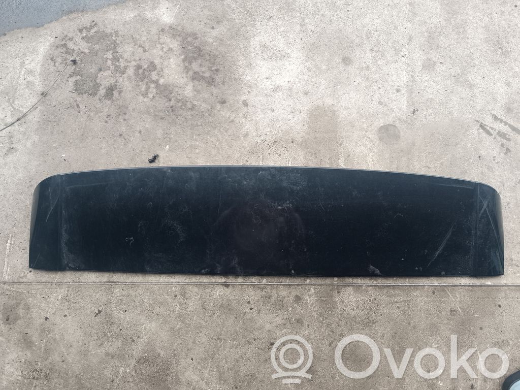 Tailgate/trunk spoiler   7025612,8247677