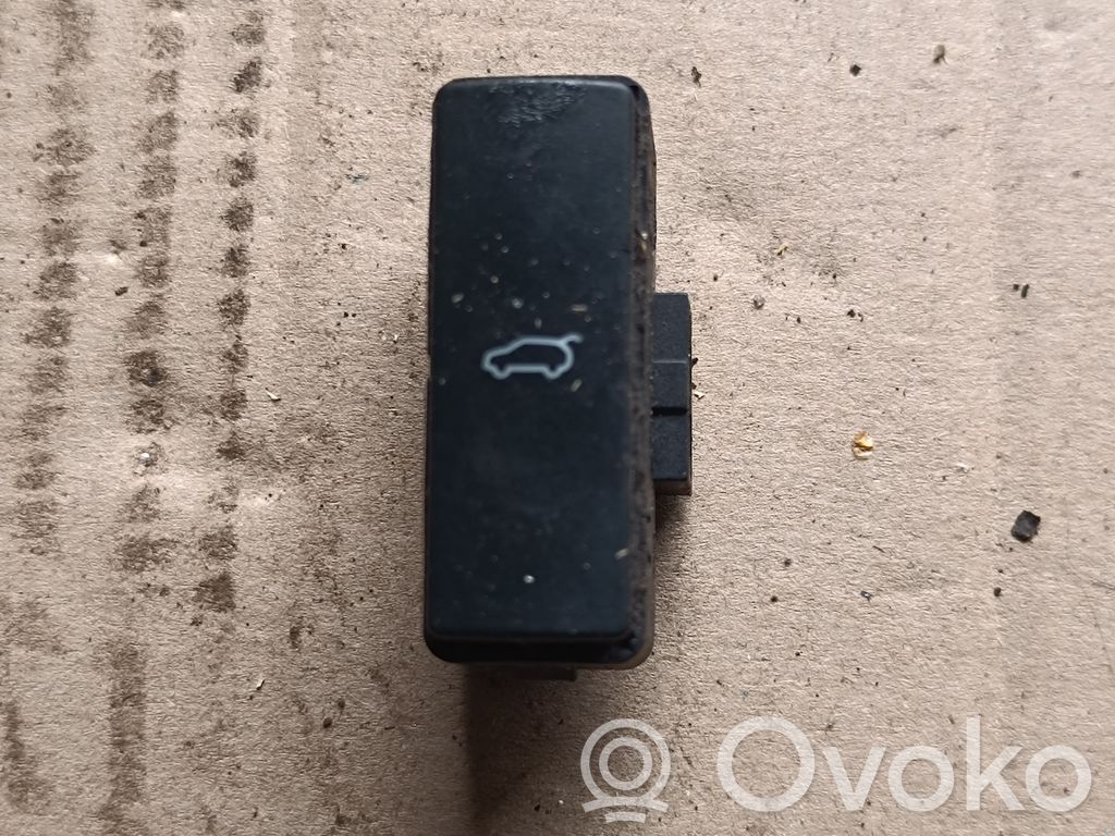 Audi Q7 4L Tailgate/trunk/boot open switch 