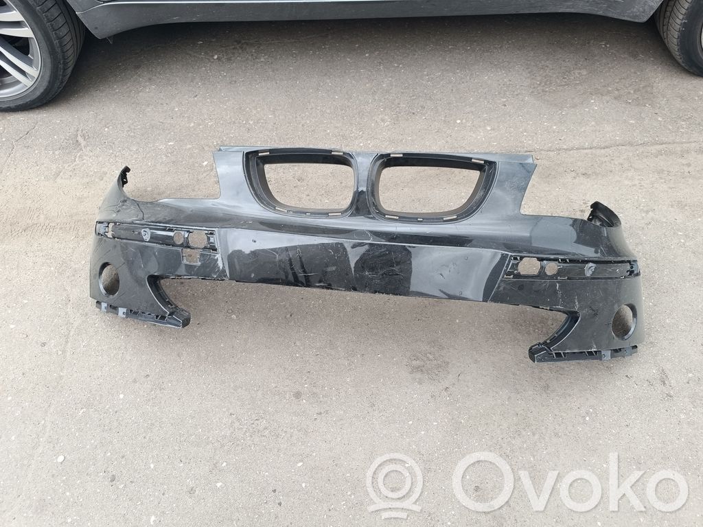 BMW 1 E81 E87 Priekinis bamperis 