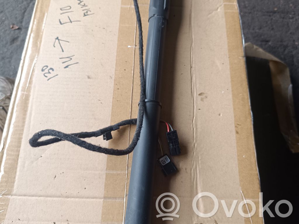 BMW X5 E70 Tailgate/trunk strut/damper 
