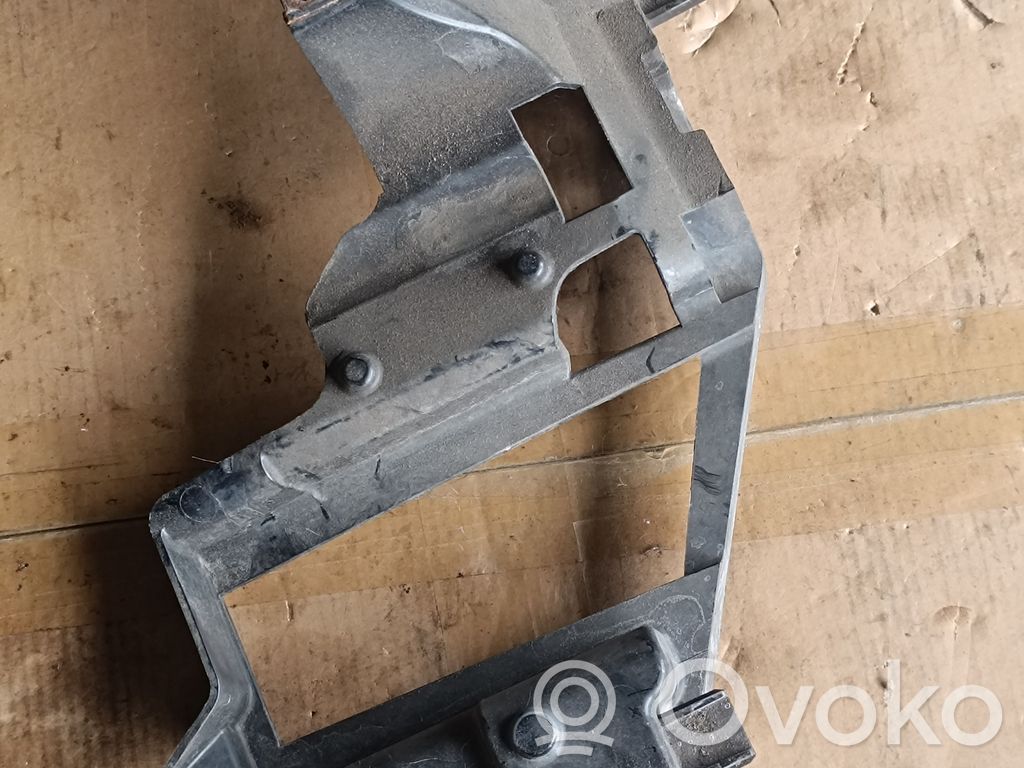 Halterung Scheinwerfer   224568