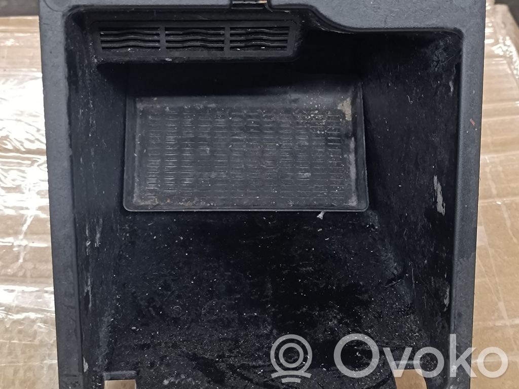 BMW X5 E53 Glove box central console 