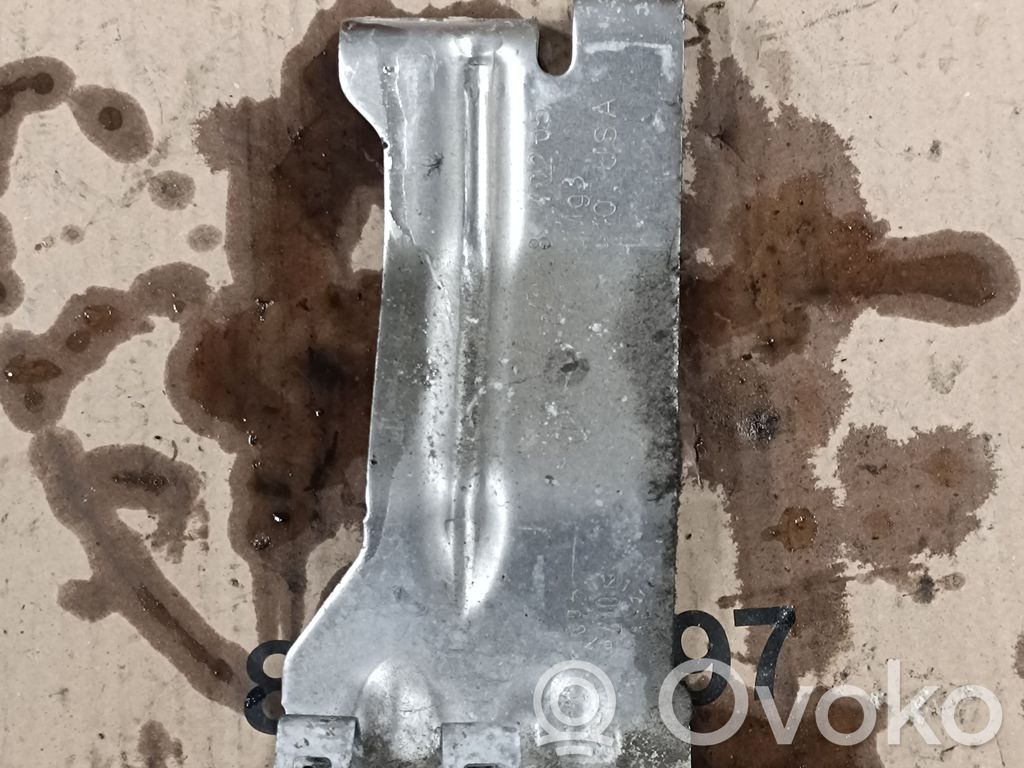 BMW X5 E70 Halterung Kraftstofftank 