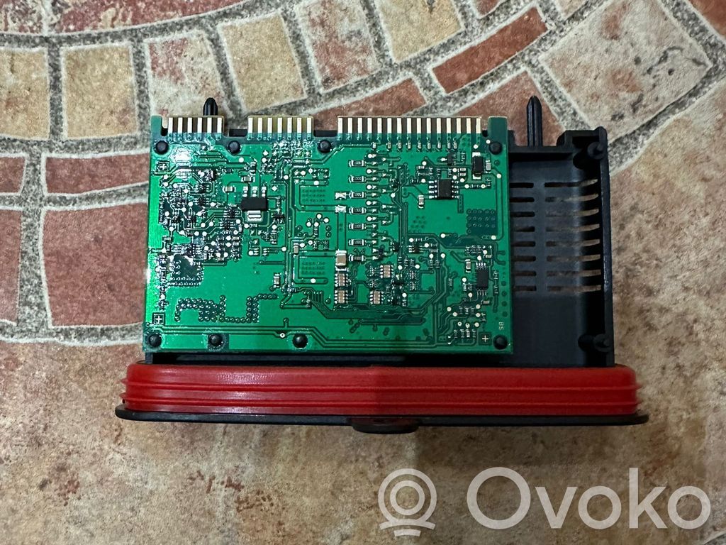 BMW 5 F10 F11 Moduł sterujący statecznikiem LED 